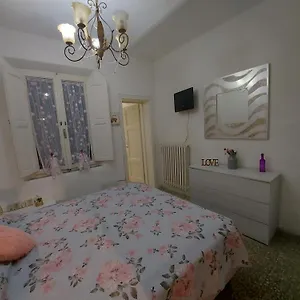 Stanza Vittoria Pisa